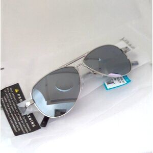 Dot Dash Nuggy Unisex Sunglasses - Silver Metal/Grey‎